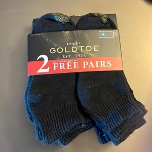 8 pairs Goldtoe men’s socks